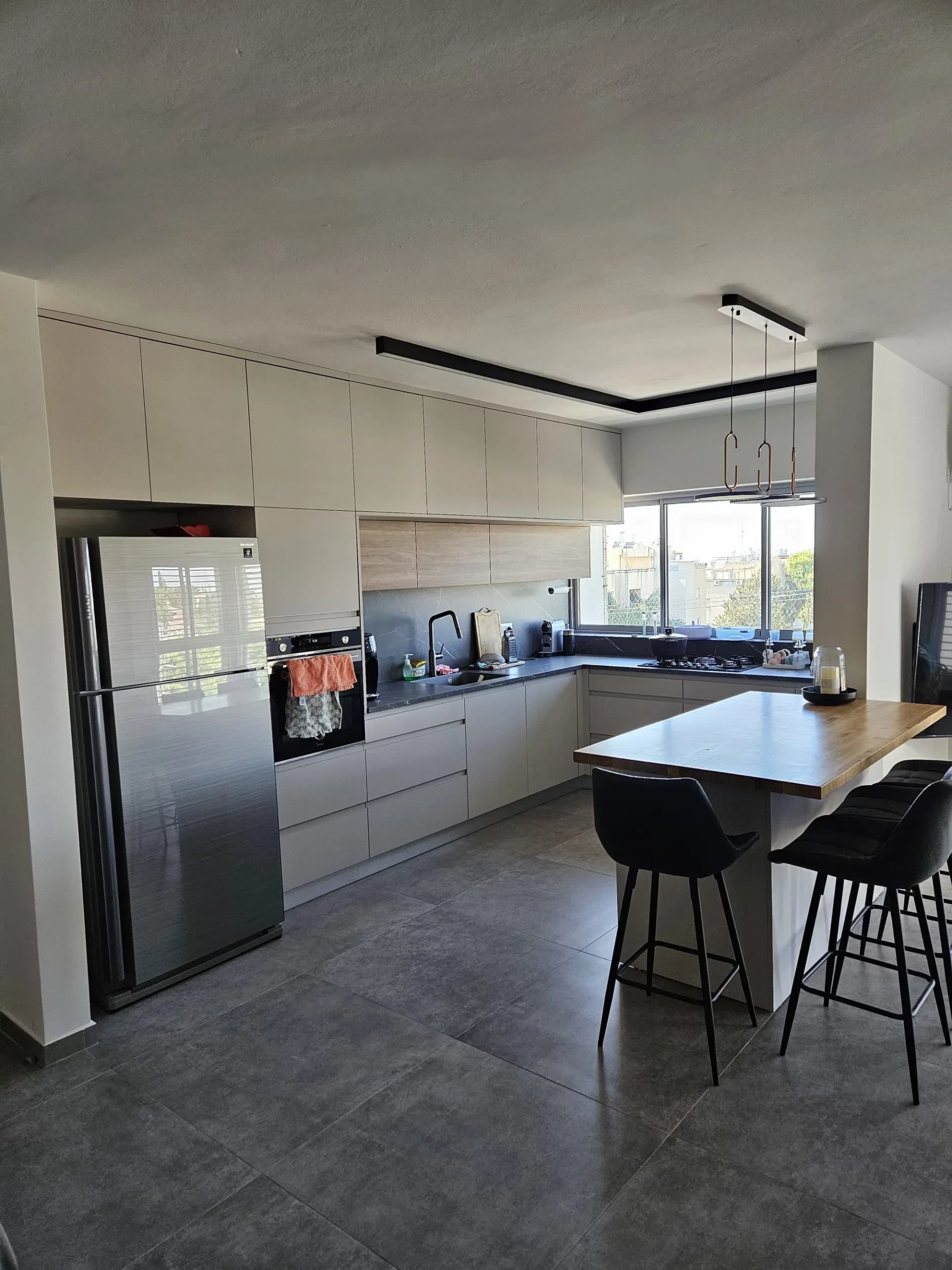 המדריך המעודכן למעצבת פנים – בחירת חומרים וטקסטורות